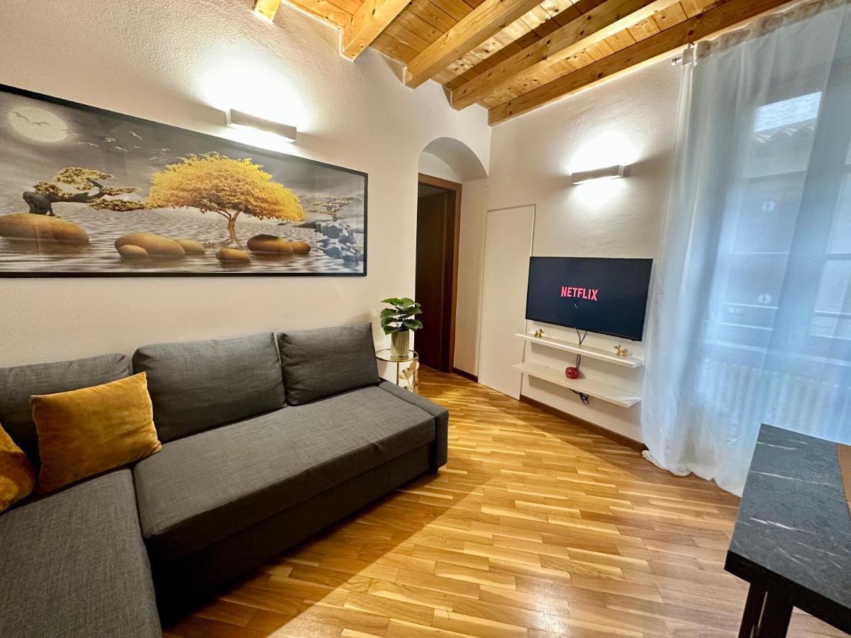 Stella Apartment Center แบร์กาโม ภายนอก รูปภาพ